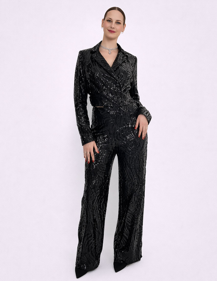 SET BLAZER CORTO Y PANTALÓN CORTE RECTO