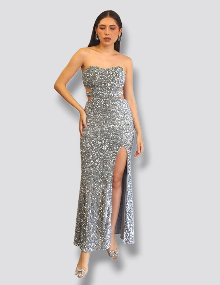 Vestido ajustado corte sirena, straples, detalle en espalda, en lentejuela color plata