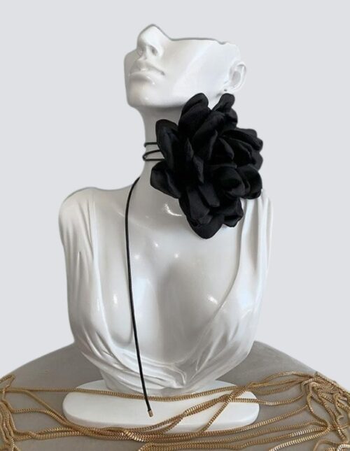 Flor grande negra