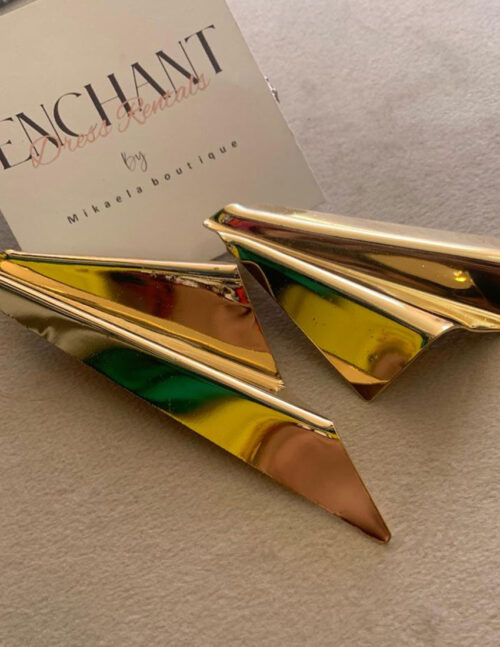 Aretes de diseño geometrico irregular en dorado