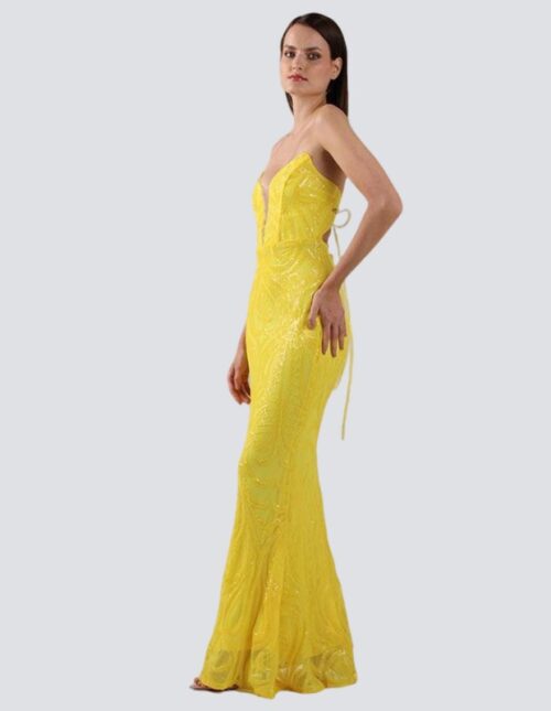 Vestido straple, amarillo bordado en lentejuela
