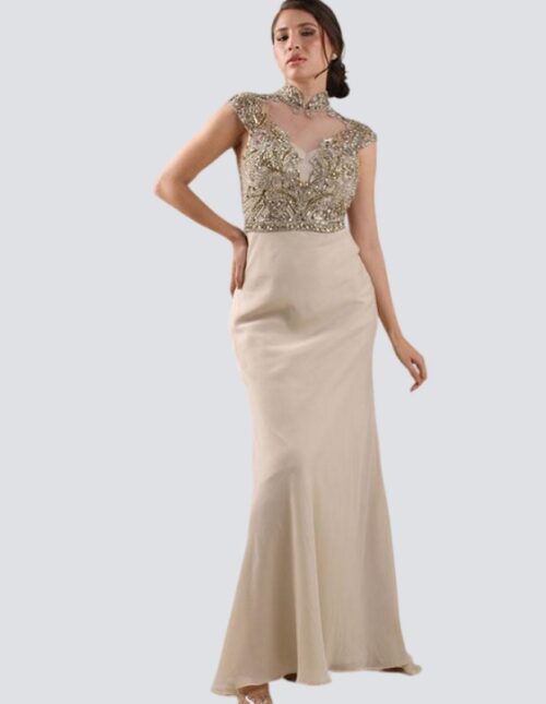 Vestido color champagne, diseño bordado con canutillo y lentejuela