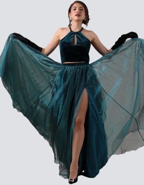 Vestido 2 piezas, crop top verde jade en velvet y falda amplia organza satinada en verde jade