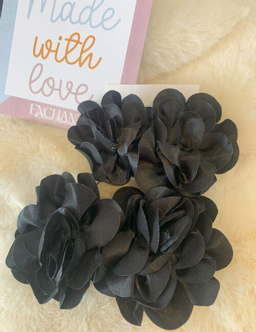 Aretes largos y grandes, diseño de flor en tela