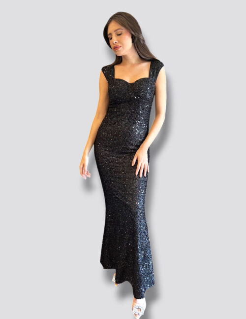 Vestido negro, bordado lentejuelas, ajustado al cuerpo, corte sirena