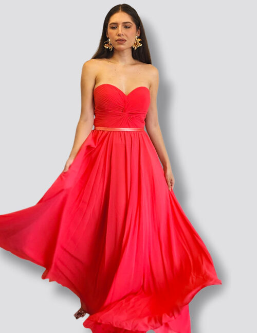 Vestido  straple color coral, drapeado en busto