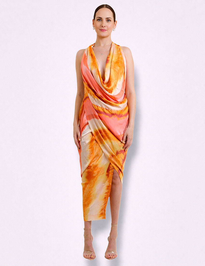 Vestido asimetrico, escote desbocado, tye die en colores naranjas