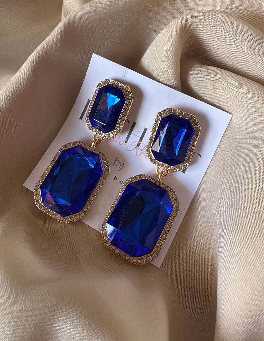 Aretes colgantes con cristal rectangular azul rey e incrustaciones de imitación diamante