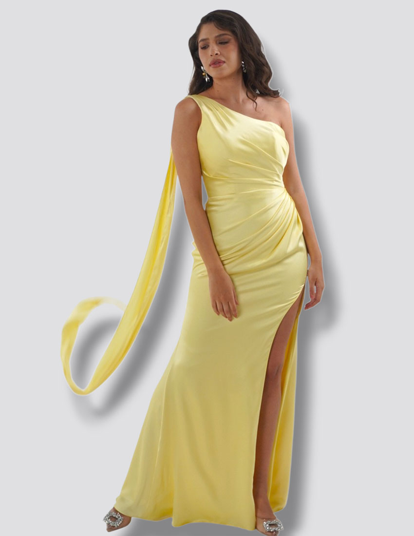 Vestido amarillo mantequilla satin diseño un solo hombro y lazo incorporado