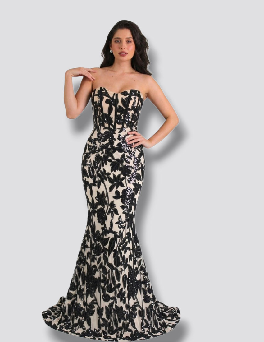 Vestido largo ajustado al cuerpo, straple, bordado en lentejuela color negro hojas y flores